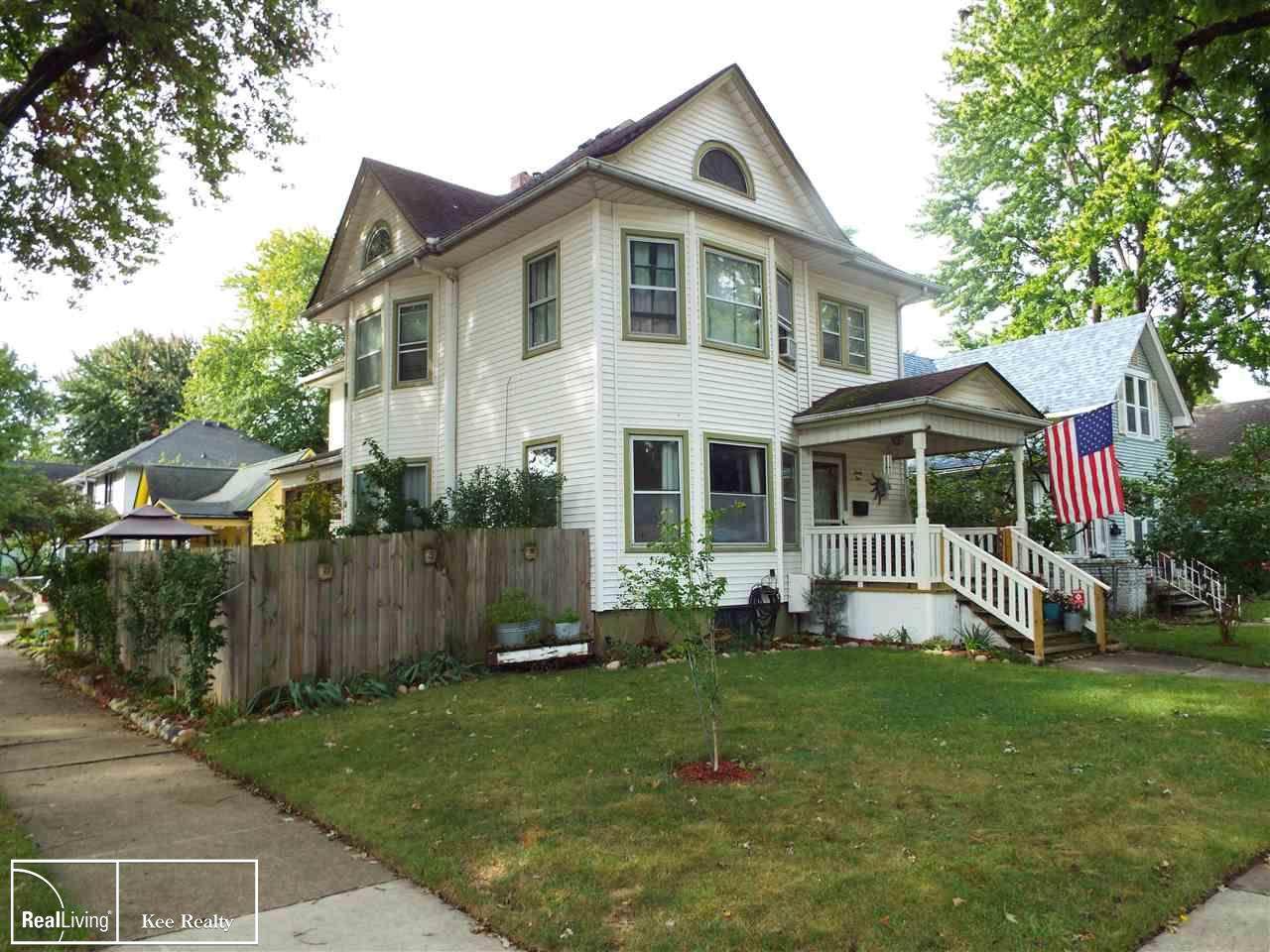 95 Lincoln - Photo 1