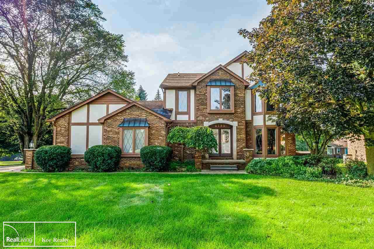 8790 Springwood - Photo 1