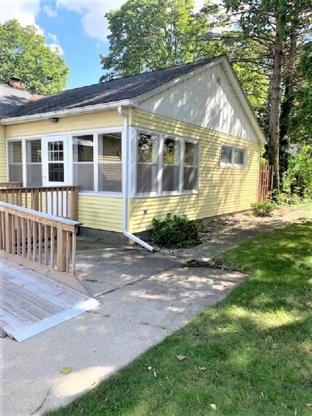 115 Hemlock Rd - Photo 1