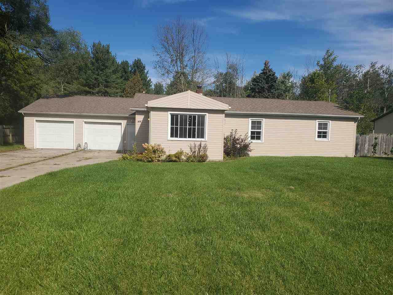 426 Moore - Photo 1
