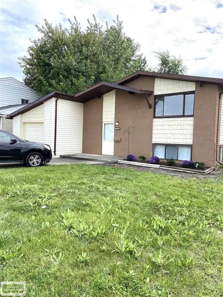 15828 E 13 Mile Rd - Photo 1