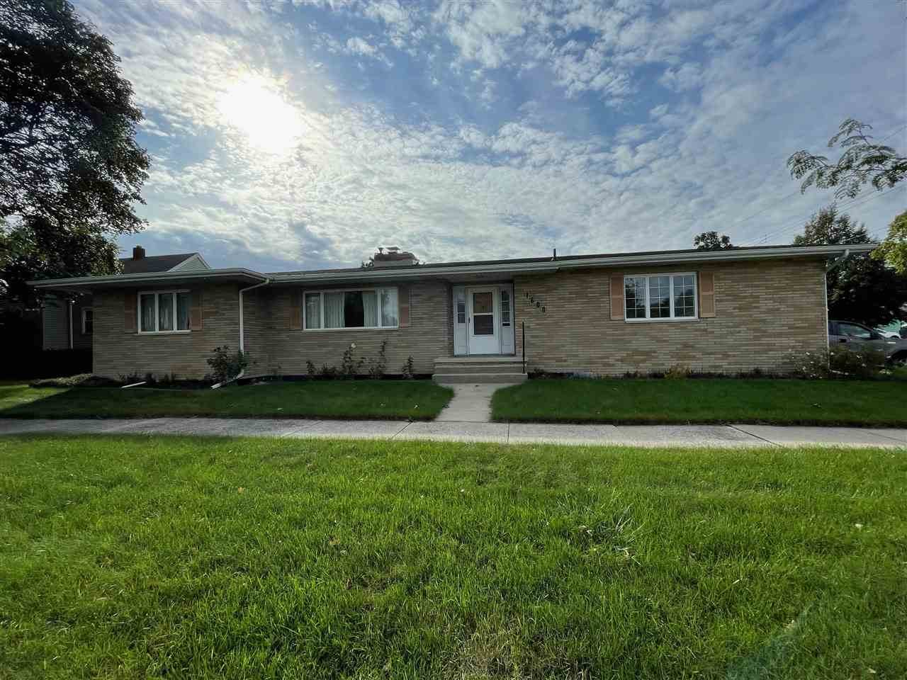1600 Sheridan - Photo 1