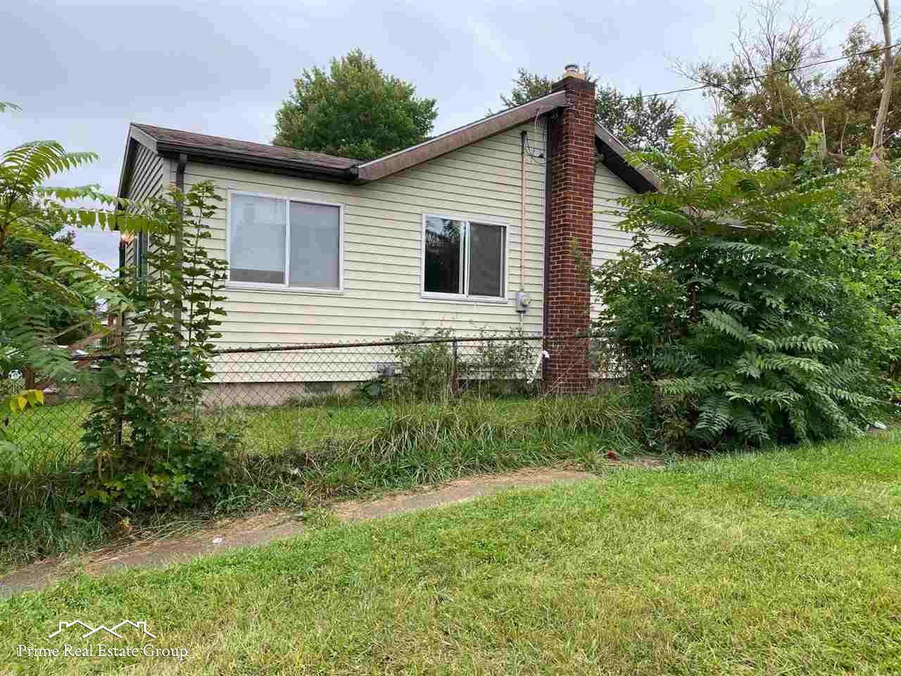 3721 Larchmont St - Photo 1