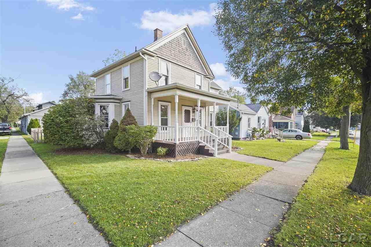 1103 Maple Ave - Photo 1