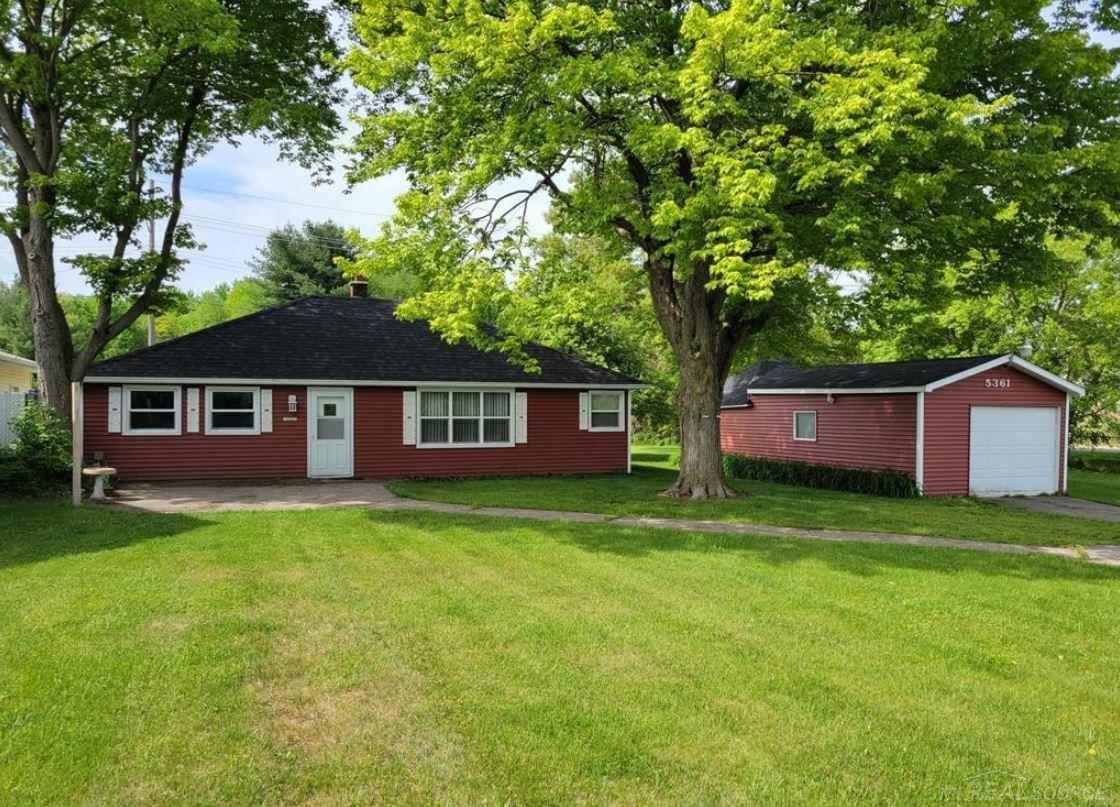 5361 Lapeer Rd - Photo 1