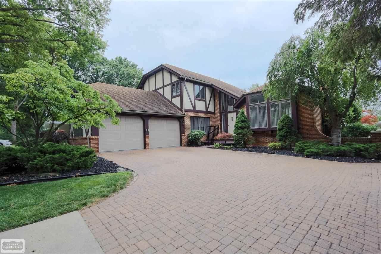 2555 Riverwood - Photo 1