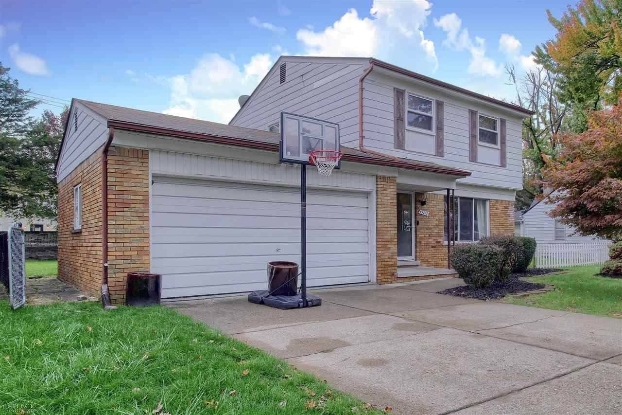 19812 Parkside St - Photo 1