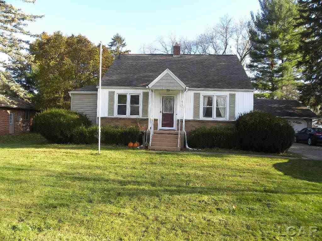 613 Giles Ave - Photo 1