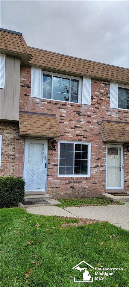 476 Riverbend - Photo 1