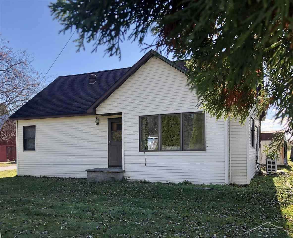 21845 Swan Creek - Photo 1