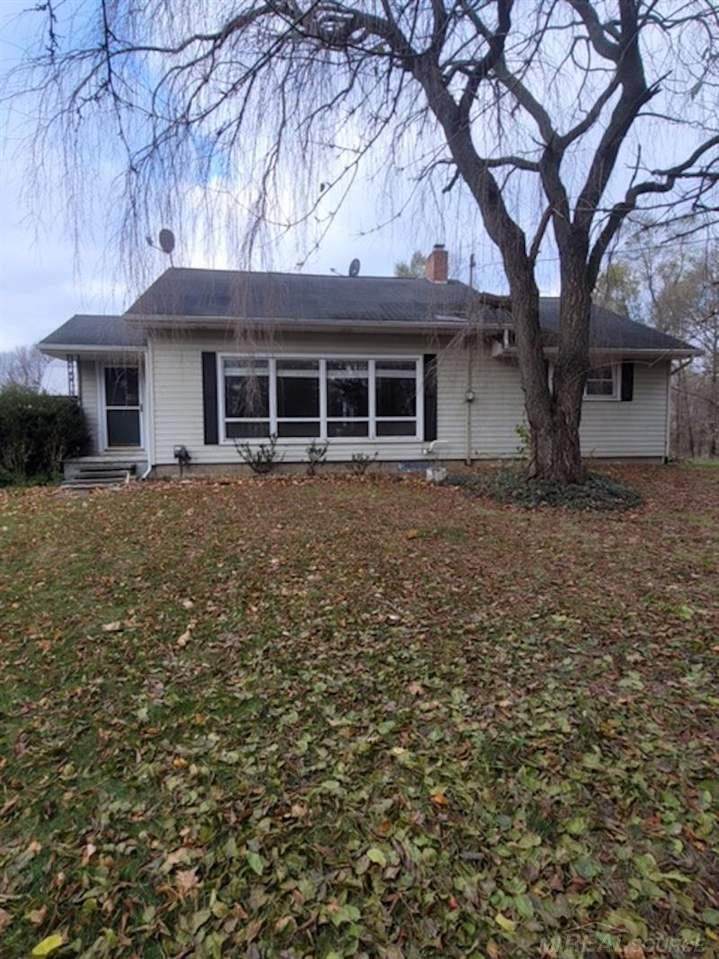 15584 Center Road - Photo 1