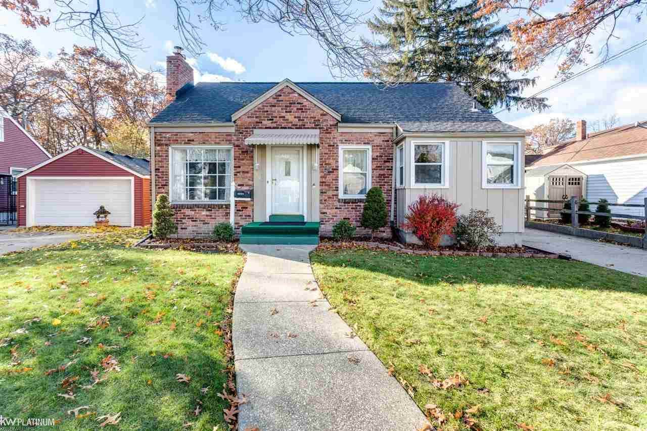 3329 Cherry St - Photo 1