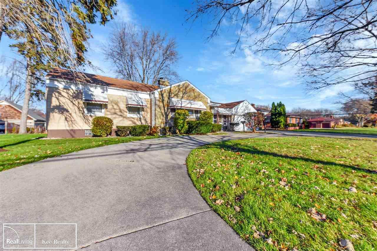 18071 Veronica Ave - Photo 1