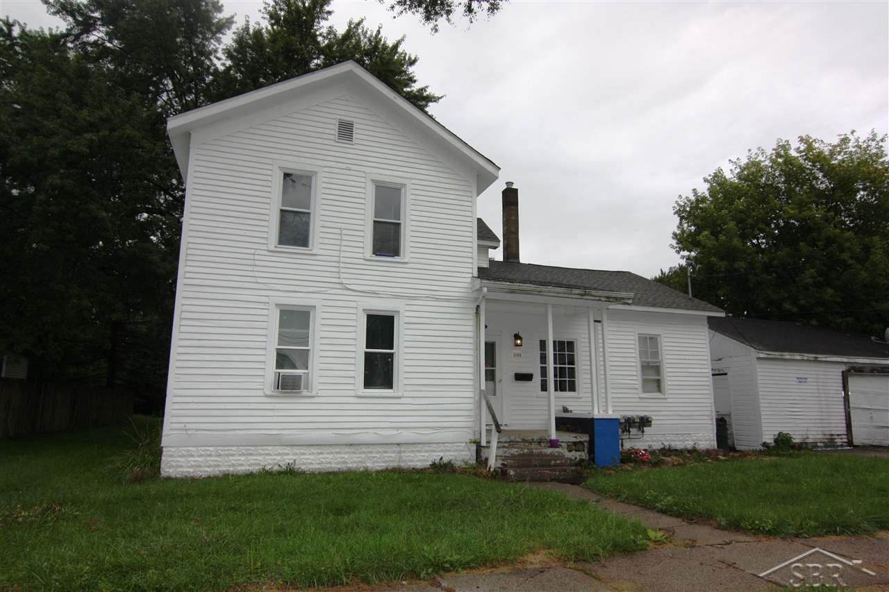 2105 Mackinaw - Photo 1