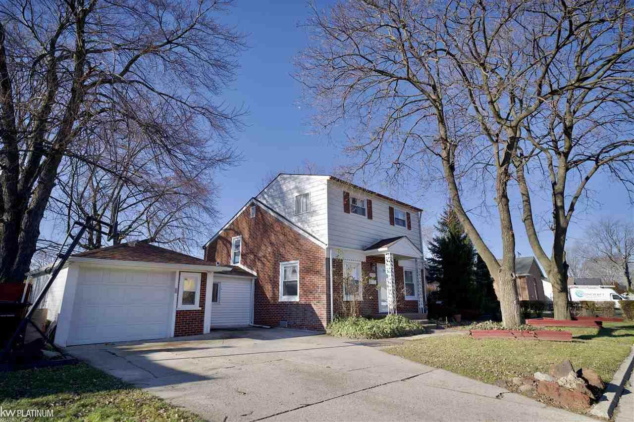 29329 Manhattan Street - Photo 1