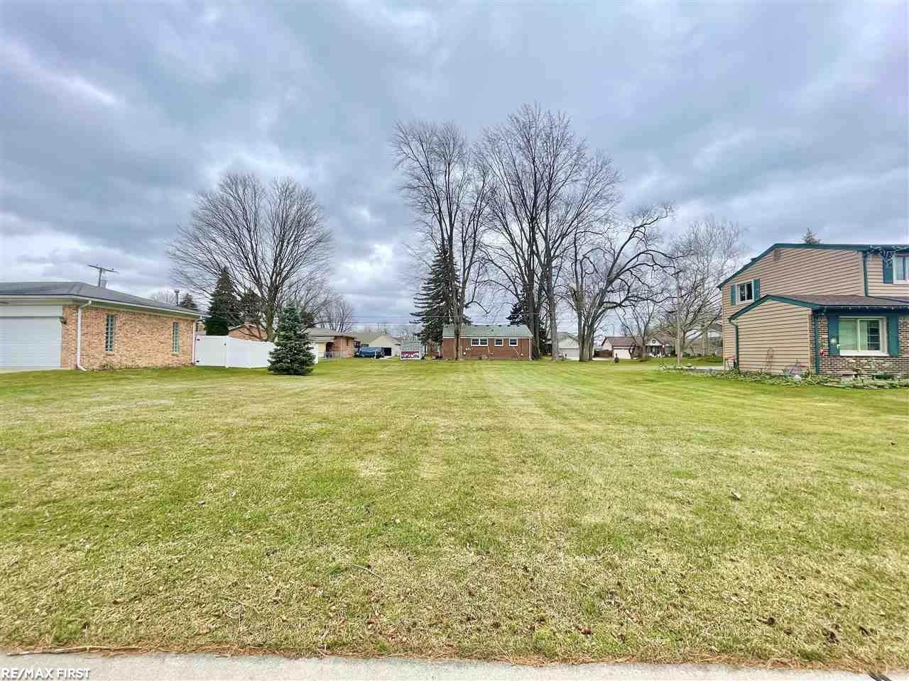 39450 Wanda Ave - Photo 1