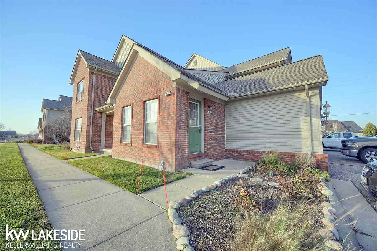 48713 Chelmsford Court - Photo 1