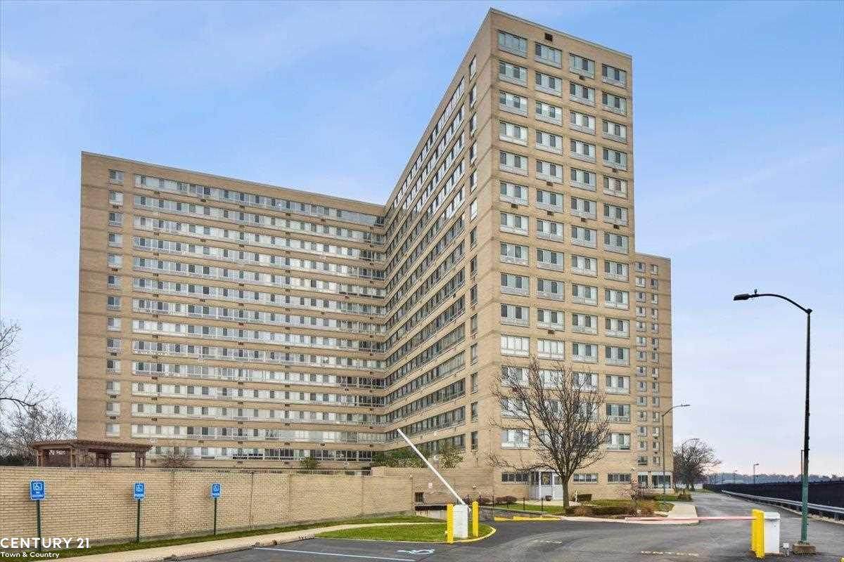 8900 Jefferson Unit #1008-09 - Photo 1