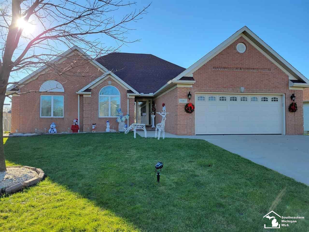 5087 Oakhaven Lane - Photo 1