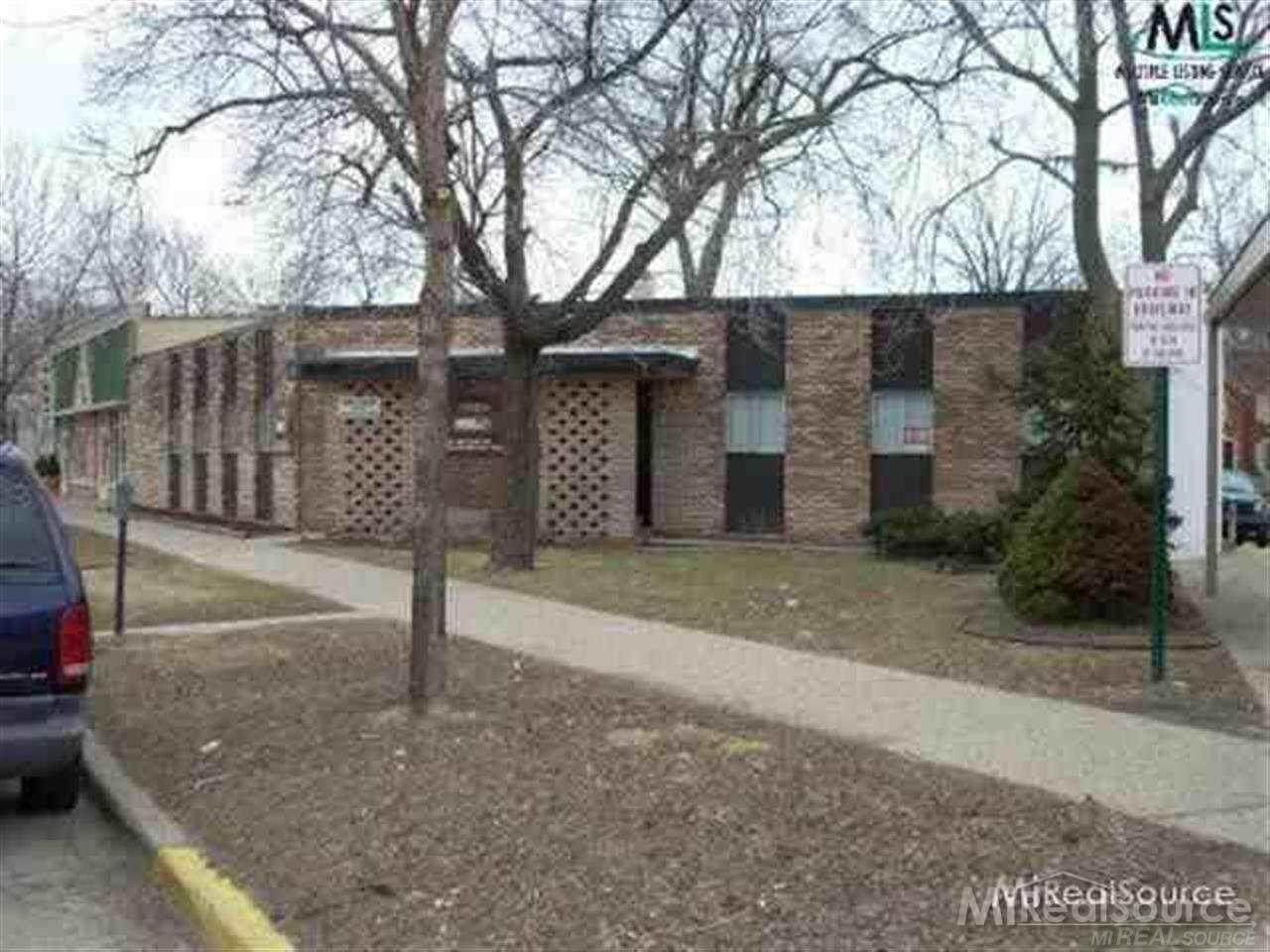 17894 Mack Avenue - Photo 1