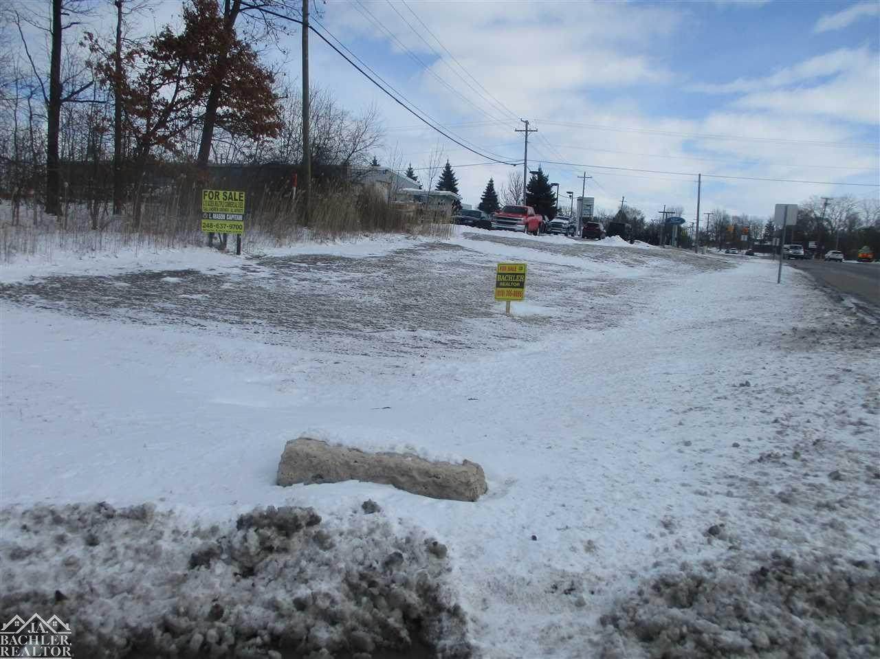 Vacant Fred W Moore - Photo 1
