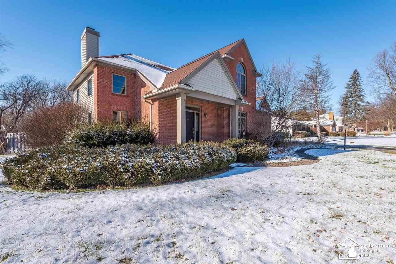 7545 Bridgeway Drive - Photo 1