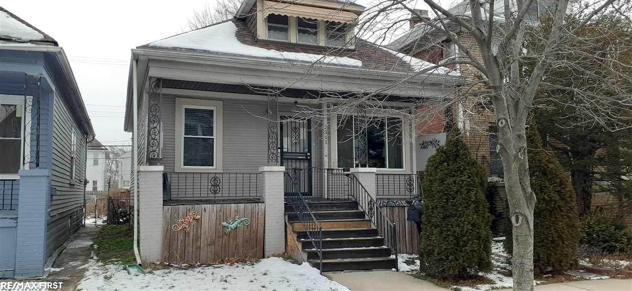 2341 Botsford - Photo 1