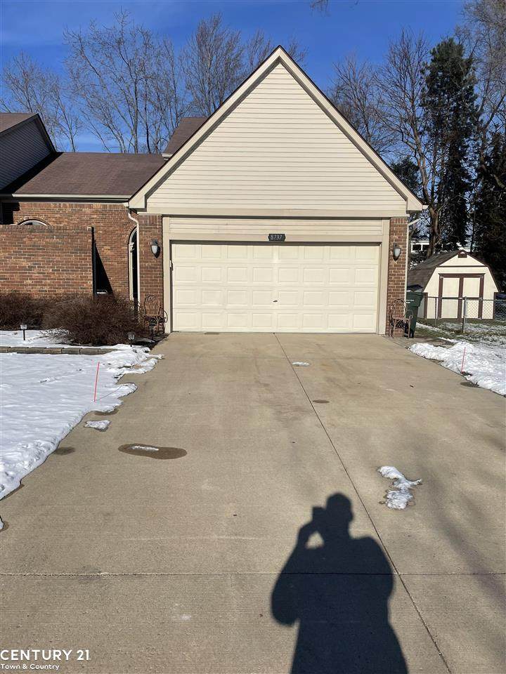 8737 22 Mile Road - Photo 1