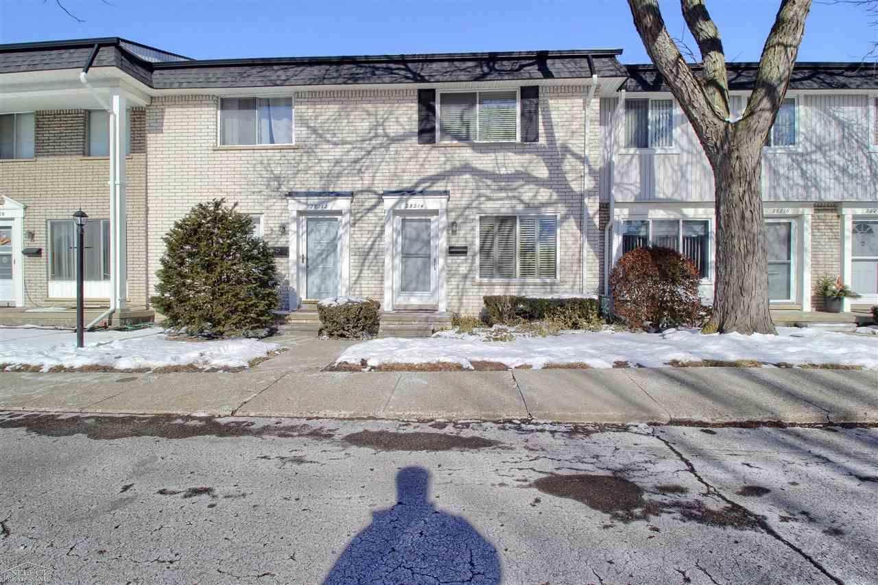 28214 Universal Dr - Photo 1