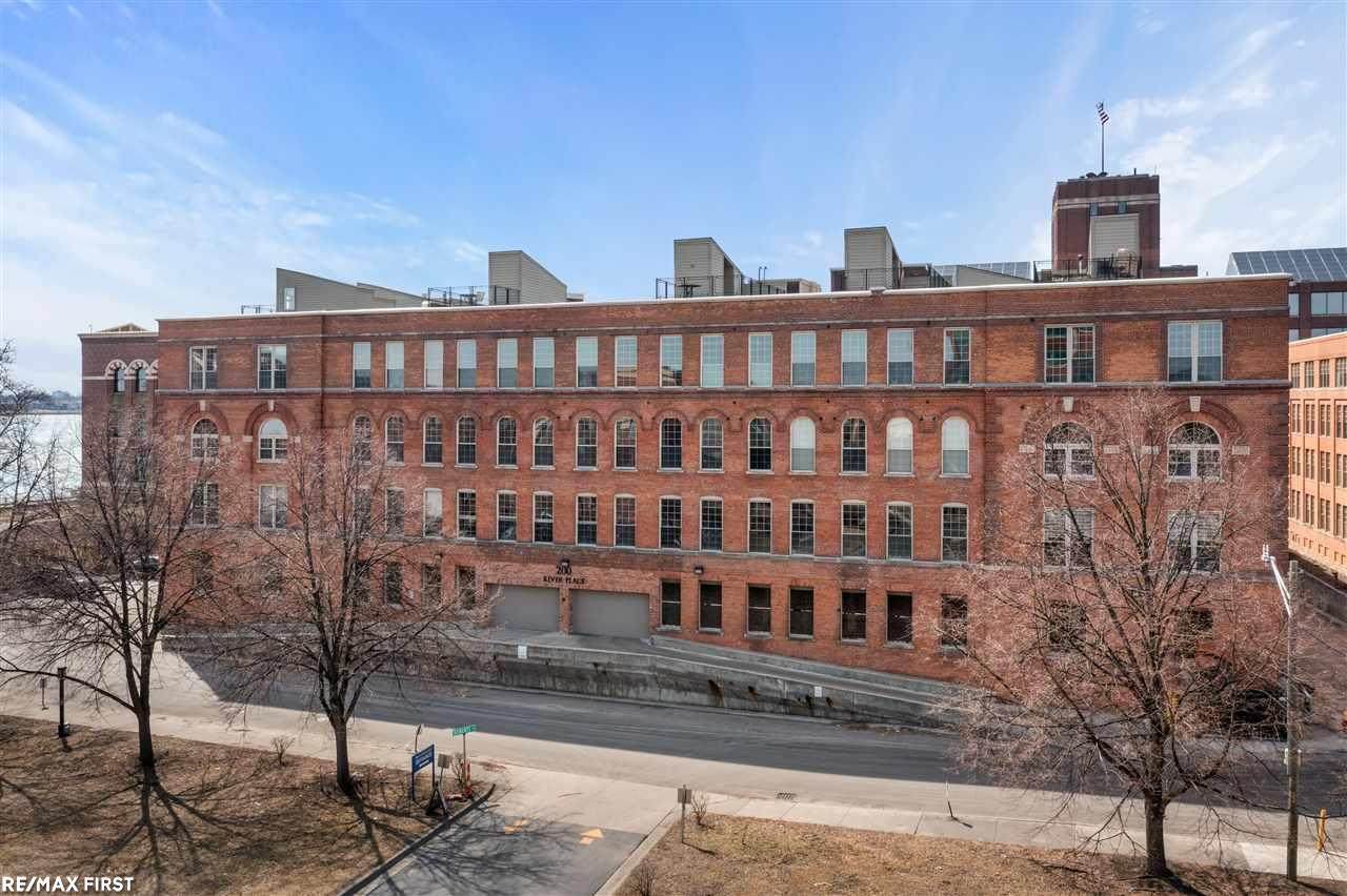 200 River Place Dr - Photo 1