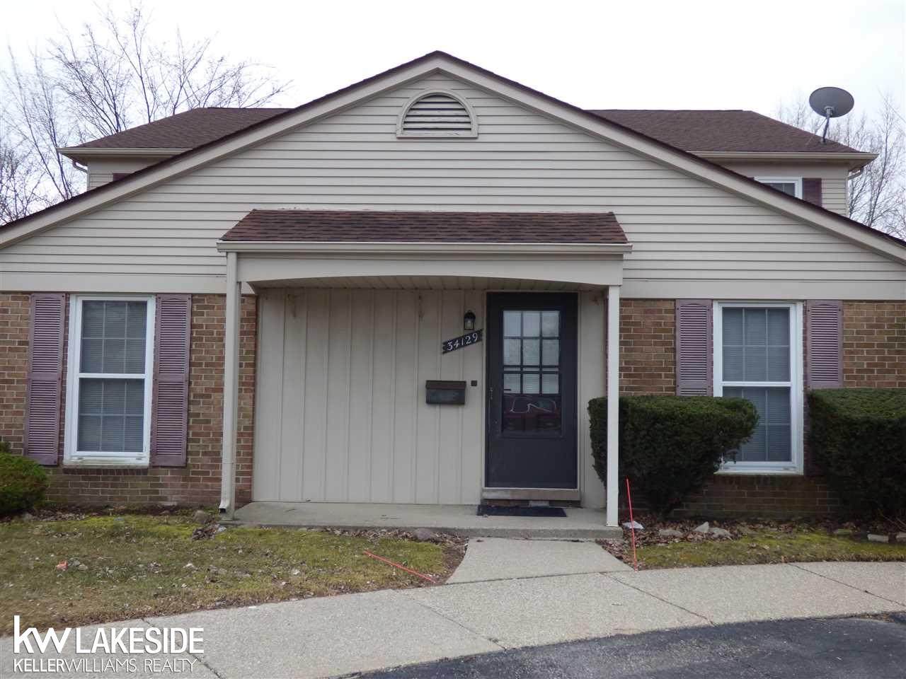 34129 Garfield Circle - Photo 1