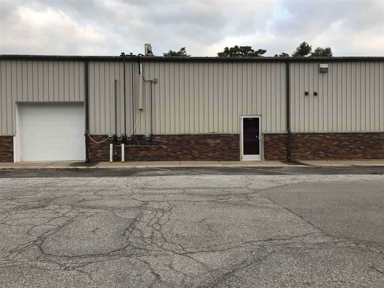 110 Chapman Ste D - Photo 1