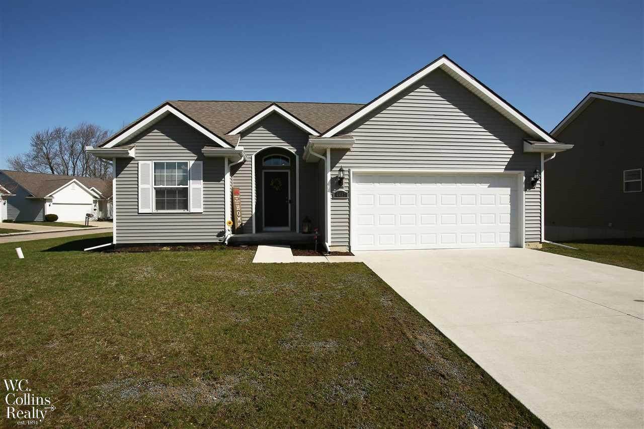 4487 Cross Creek Blvd - Photo 1