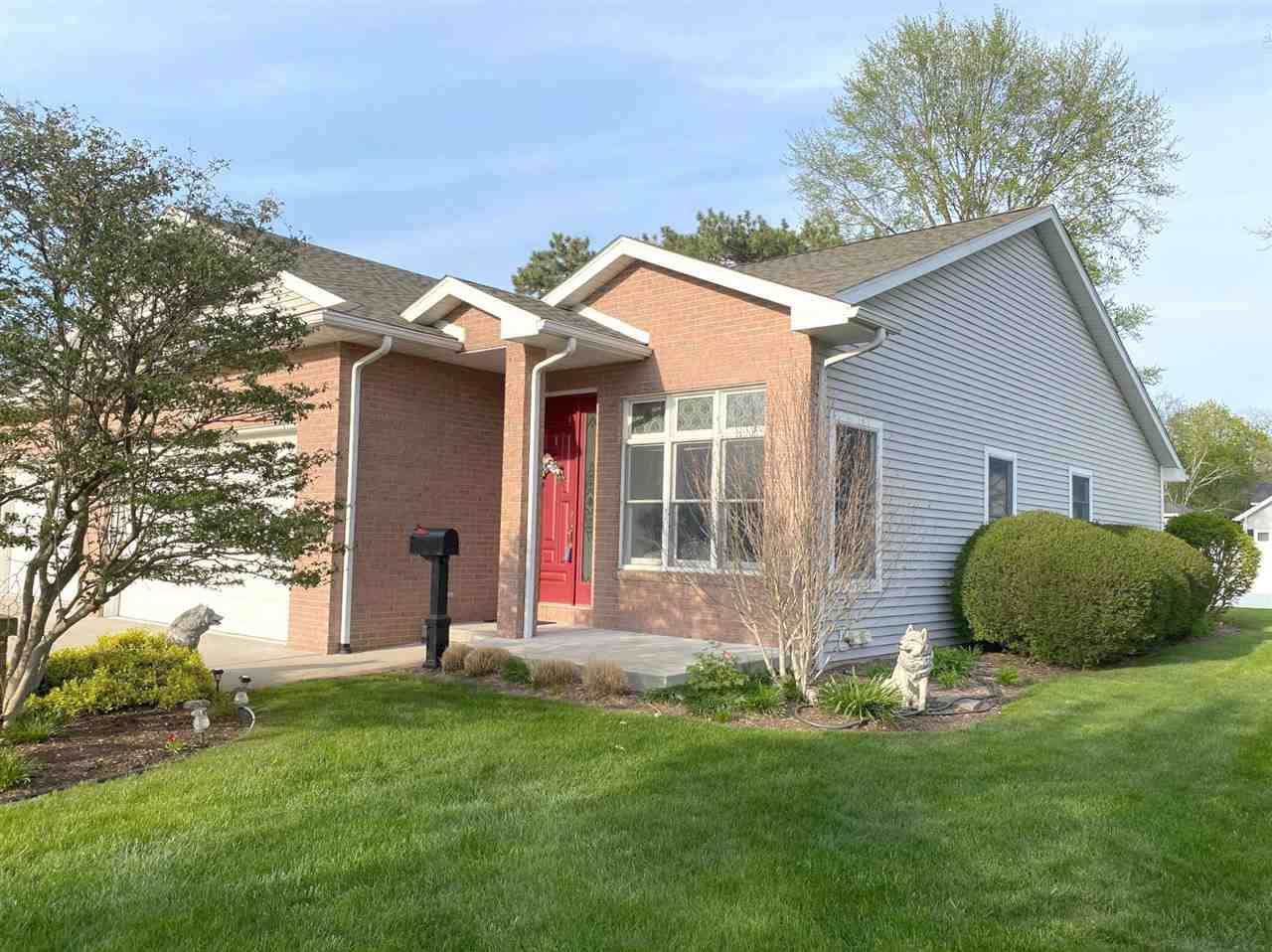515 Gateway Place - Photo 1
