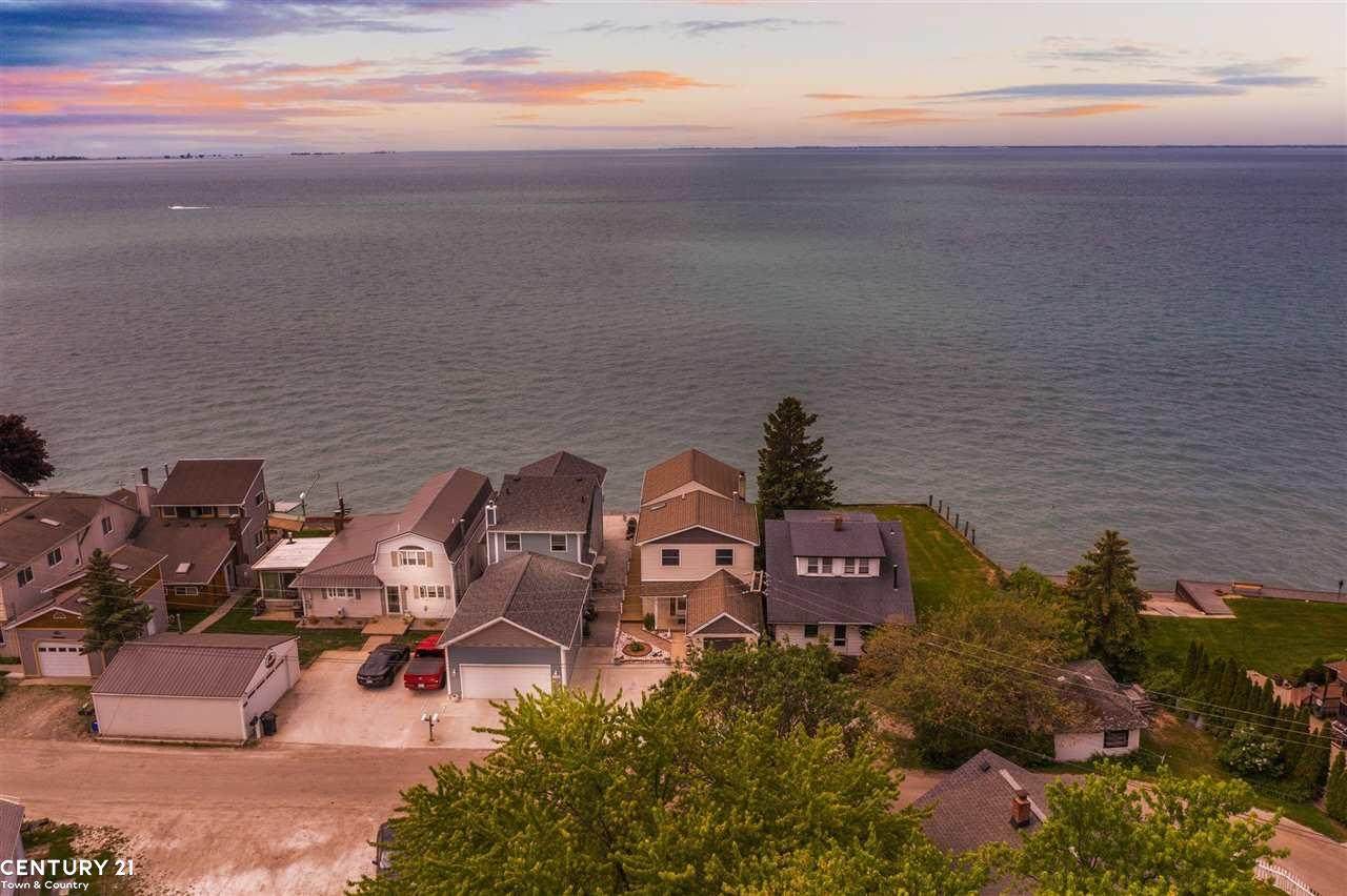 7788 Hamlin Beach Dr. - Photo 1