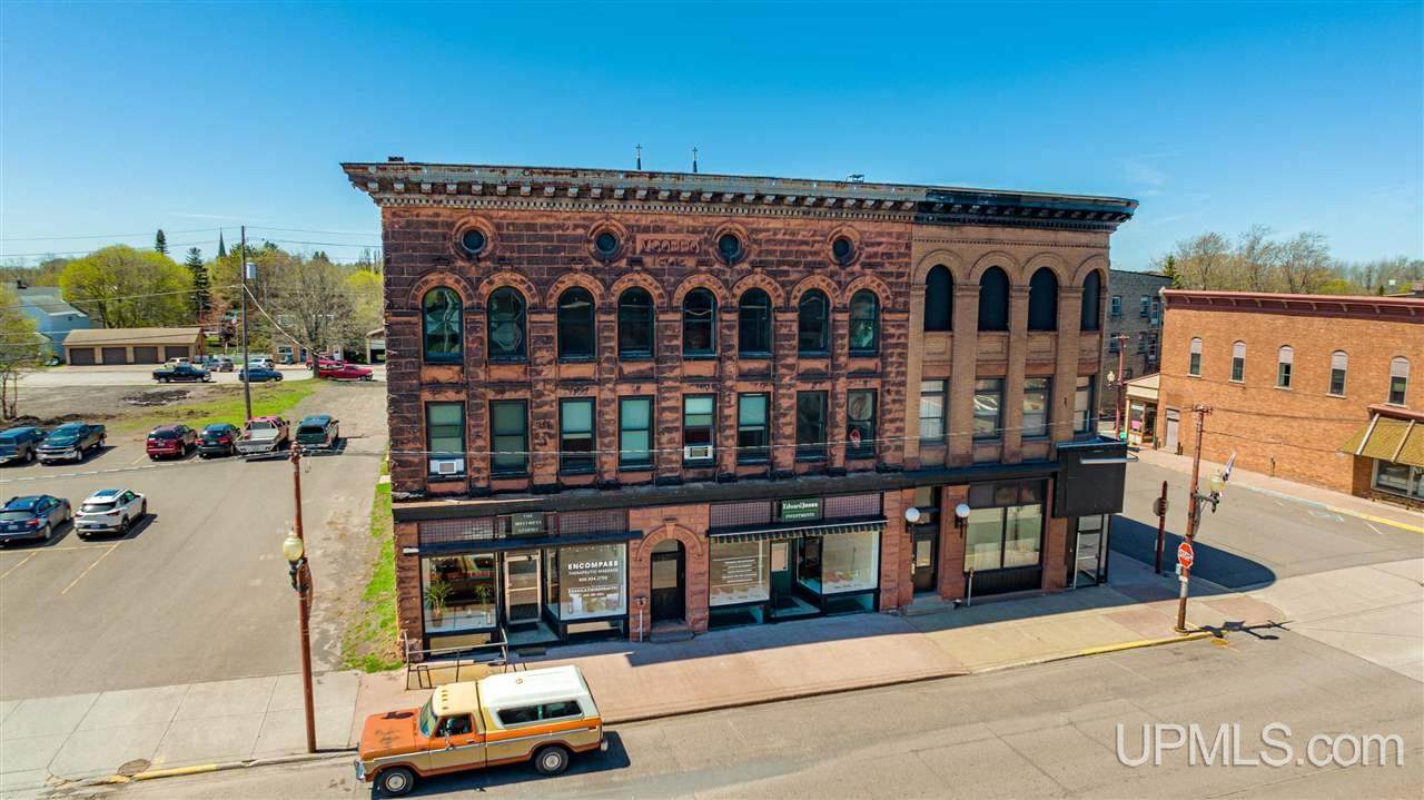 215 Sixth St - Photo 1