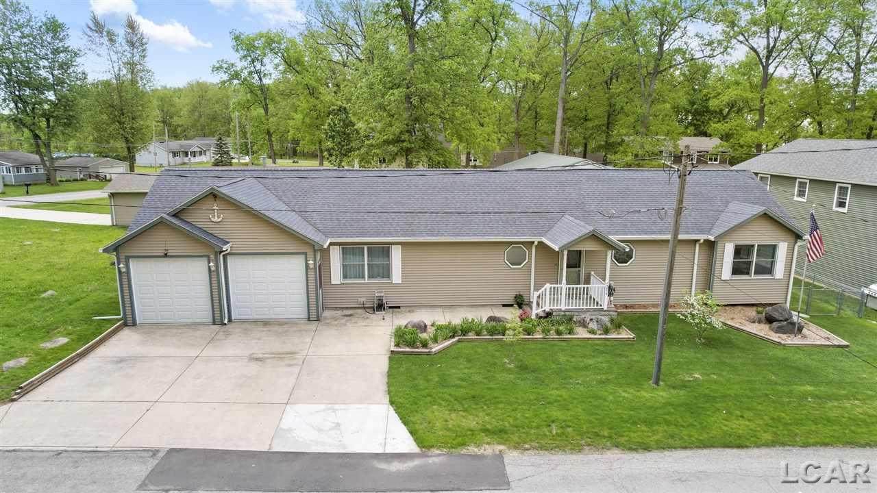 5376 Parkwood Ct. - Photo 1