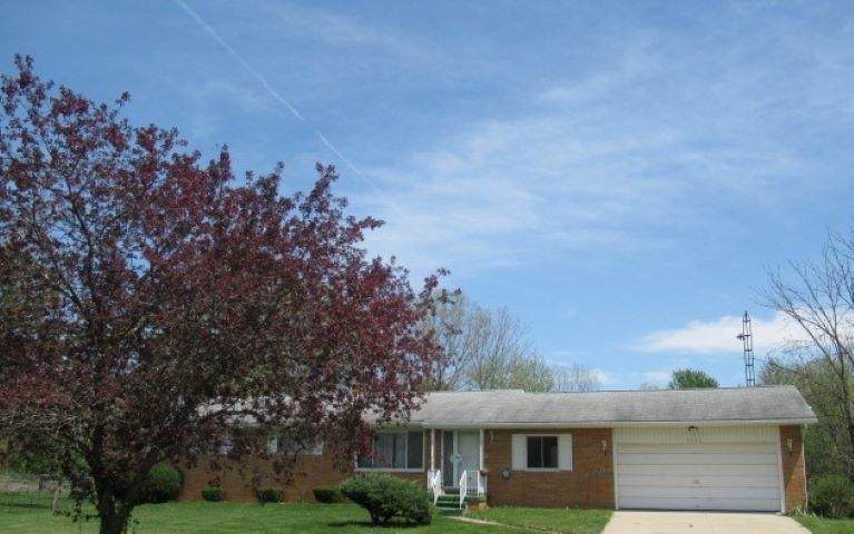 9084 Westfield Dr - Photo 1