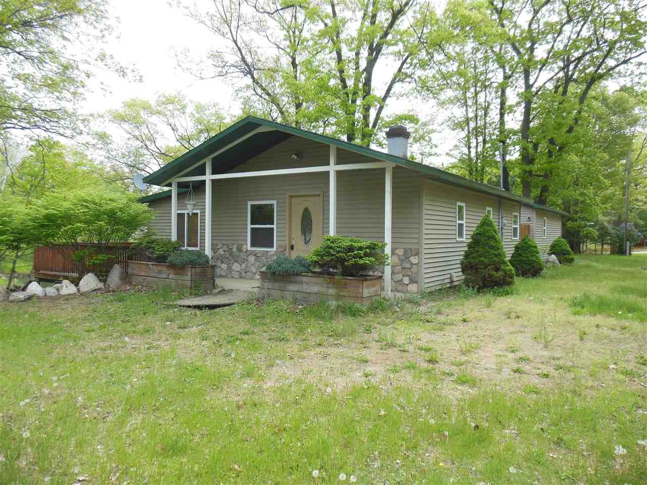 7927 Lakeview Dr. - Photo 1