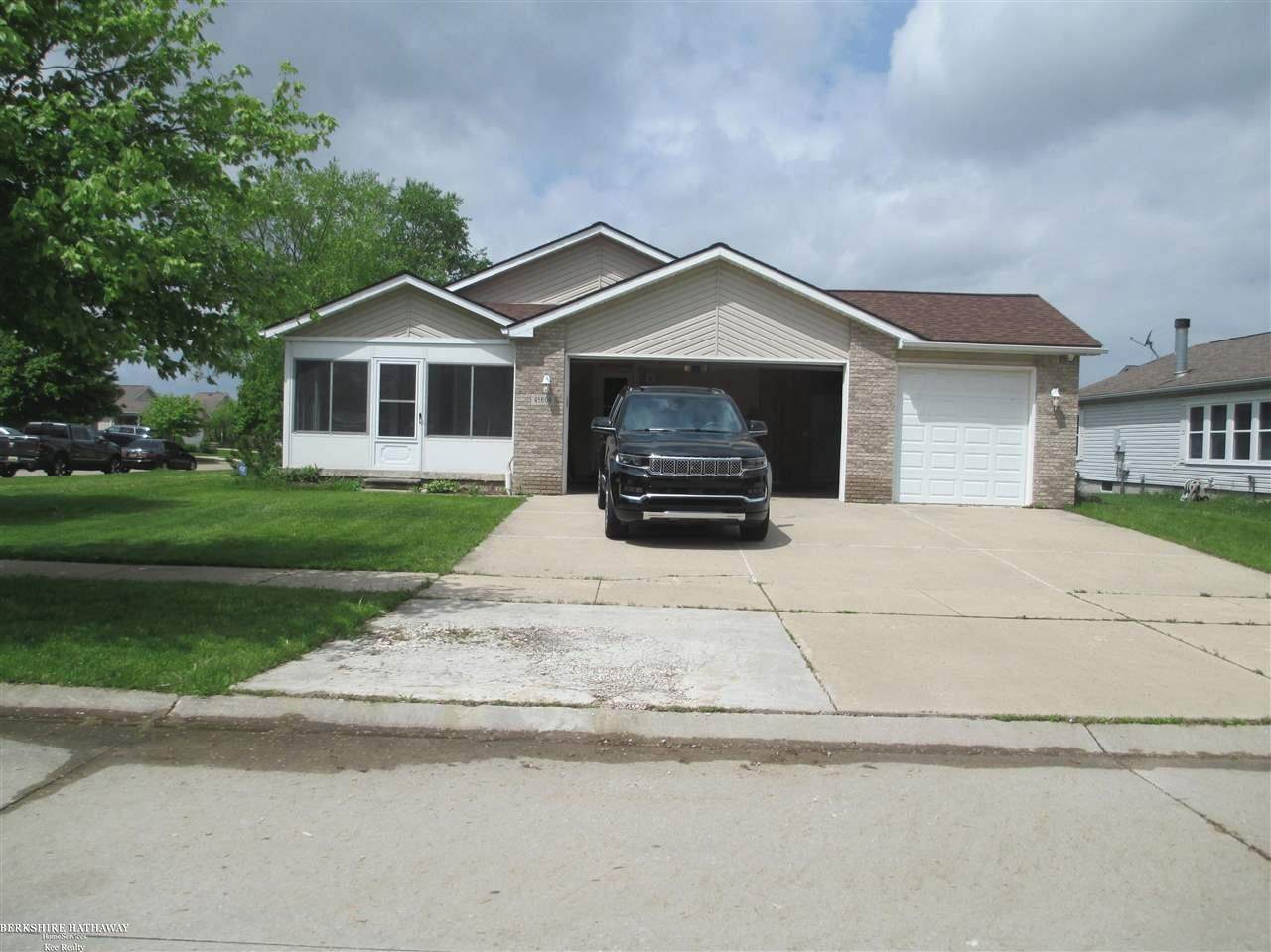 45609 Lone Pine Ln - Photo 1