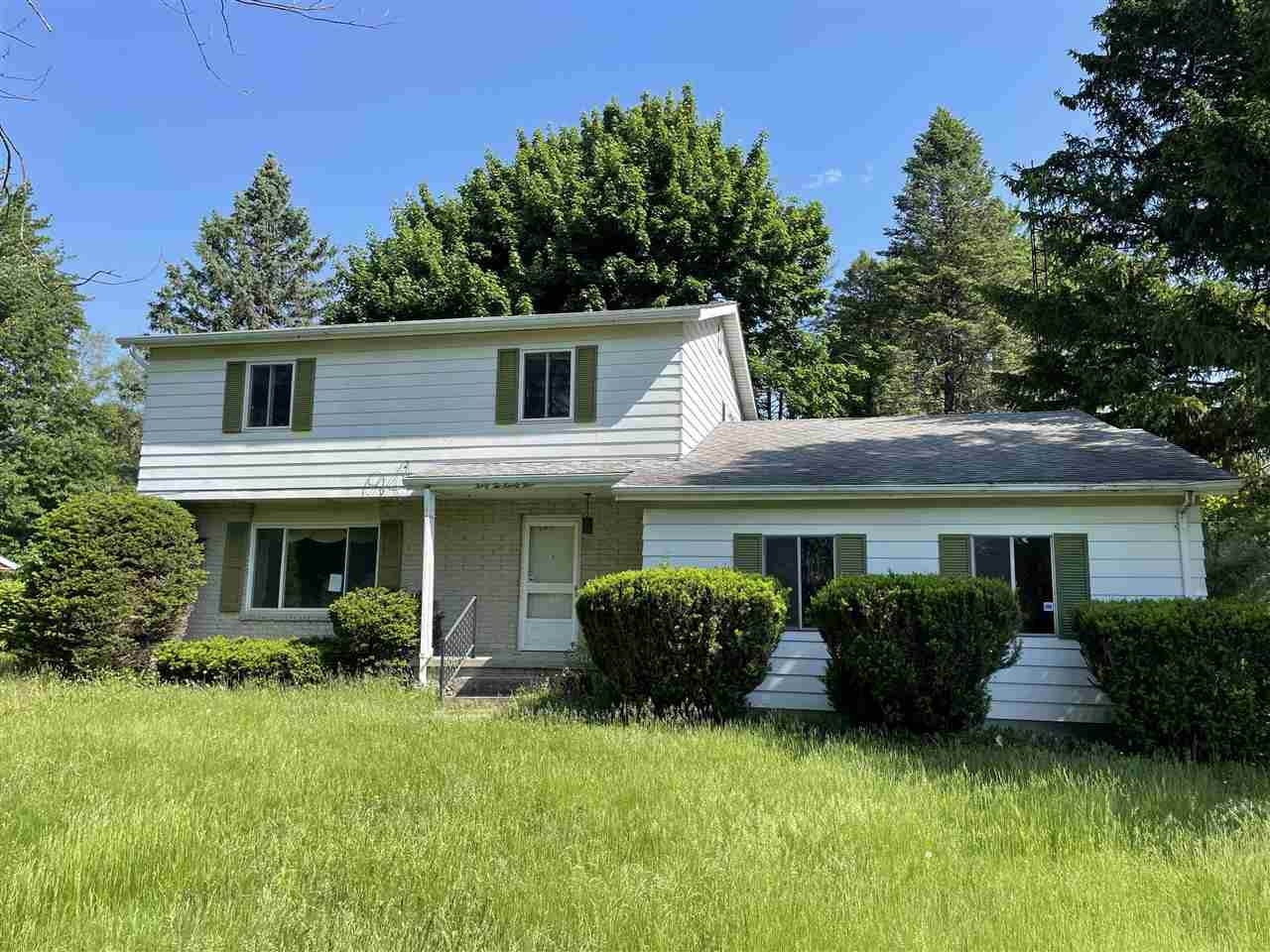 3294 Hampshire - Photo 1