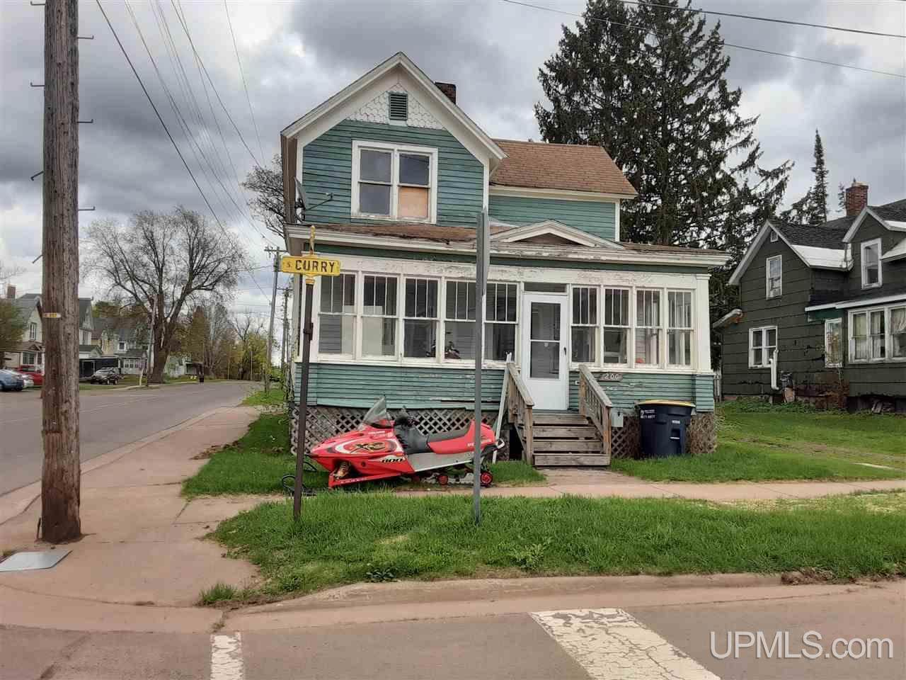 200 Curry St - Photo 1