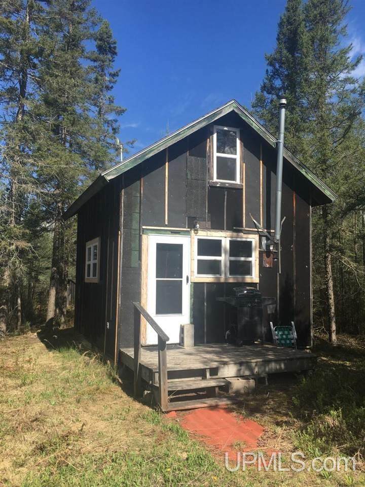7350 Wells Grade Rd. - Photo 1