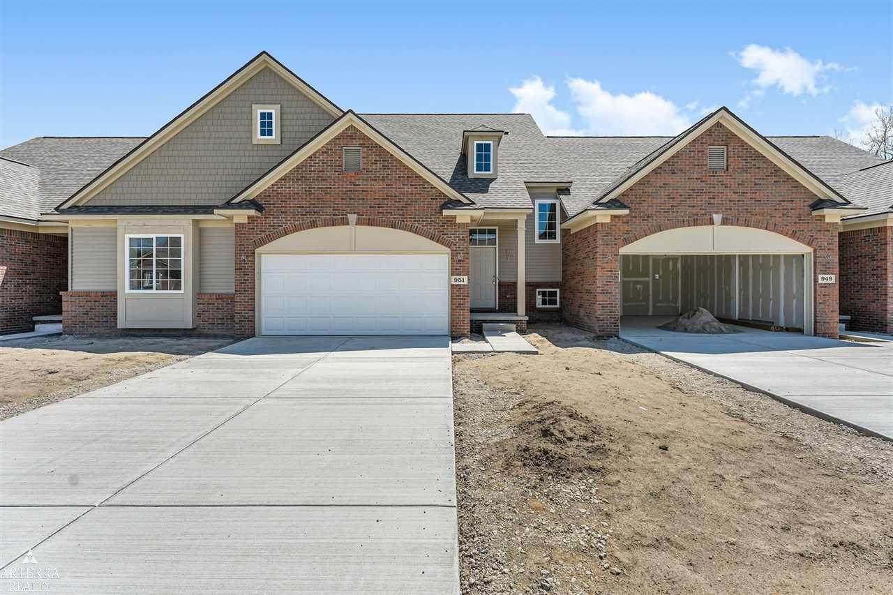 951 Sloane Court - Photo 1