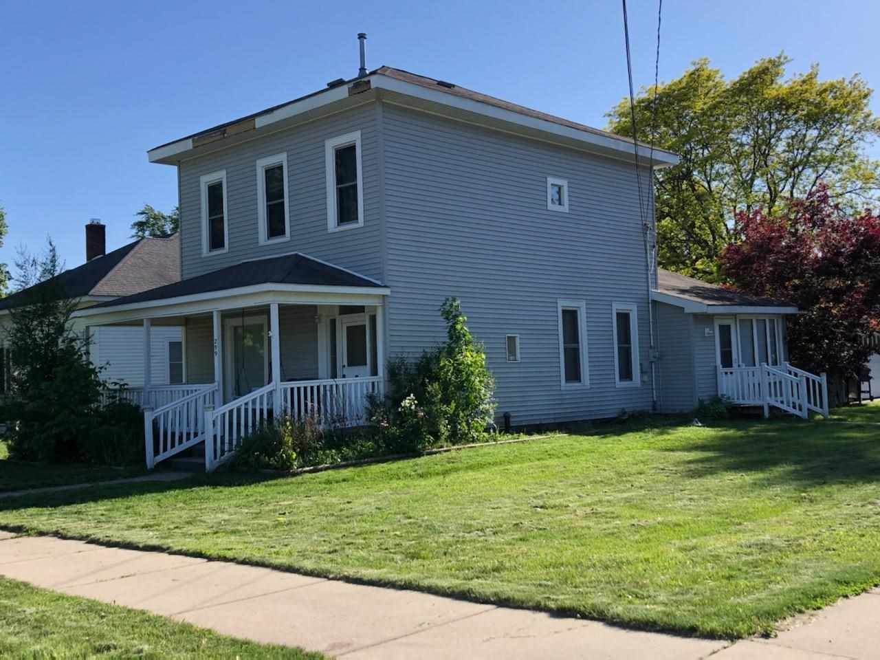 299 Superior - Photo 1