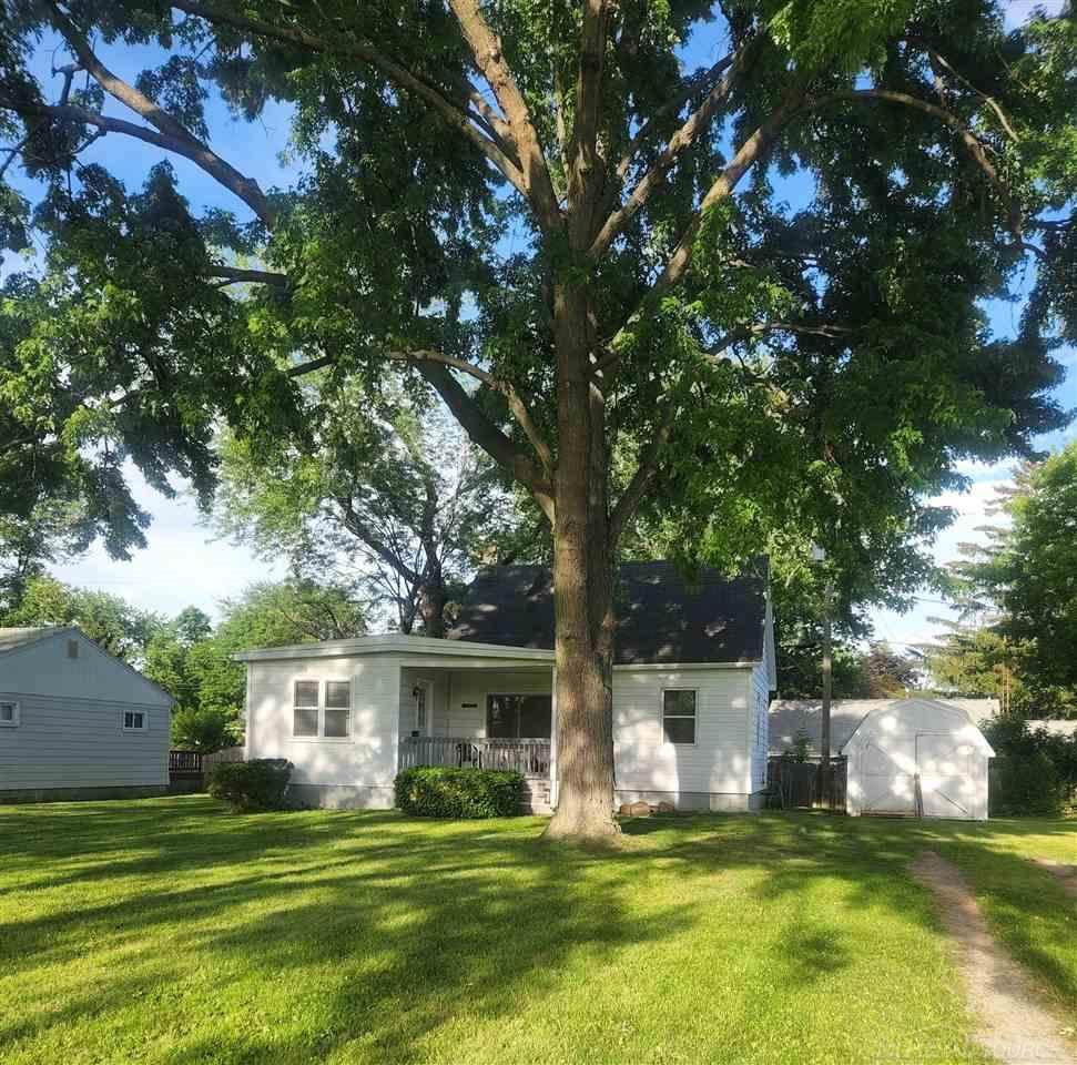 1109 Whiting - Photo 1