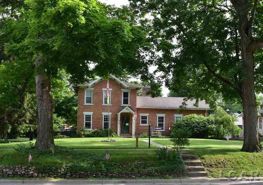 414 E Main St - Photo 1