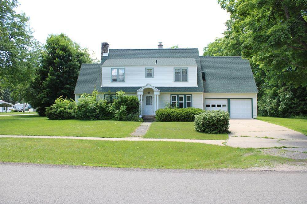 190 Lake St - Photo 1