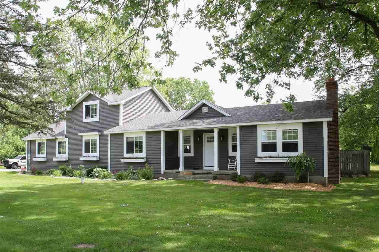 1292 Farrand - Photo 1