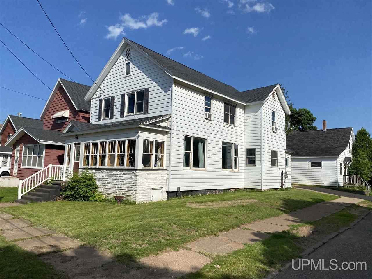 325 Ridge St - Photo 1